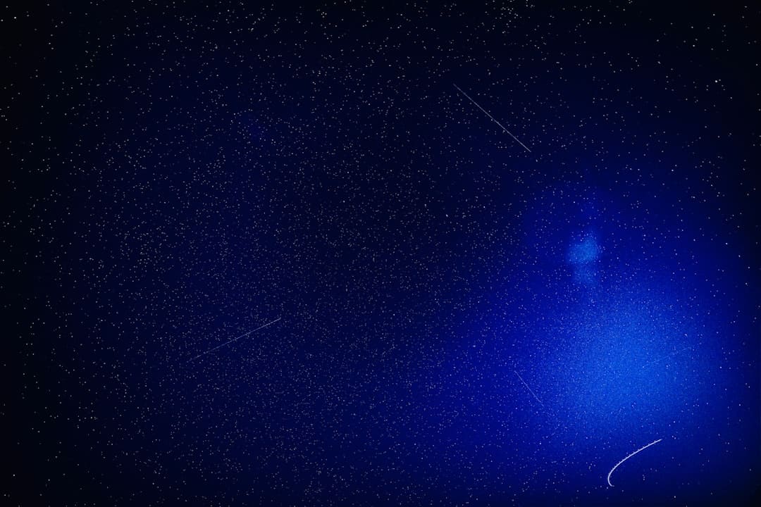科学家发现到现在最深的化能组成生态系统和甲烷储库